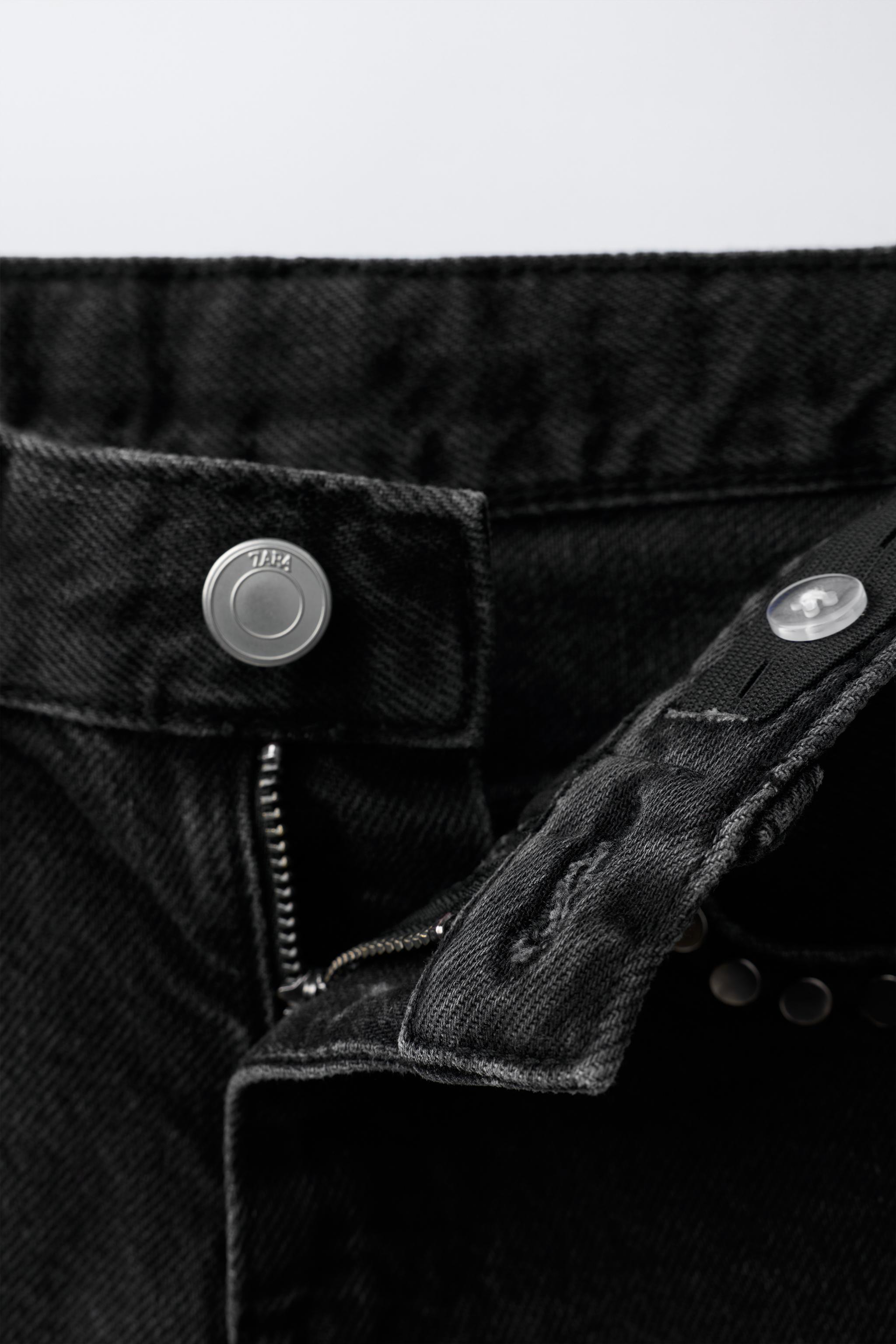 SHORT EN JEAN À CLOUS